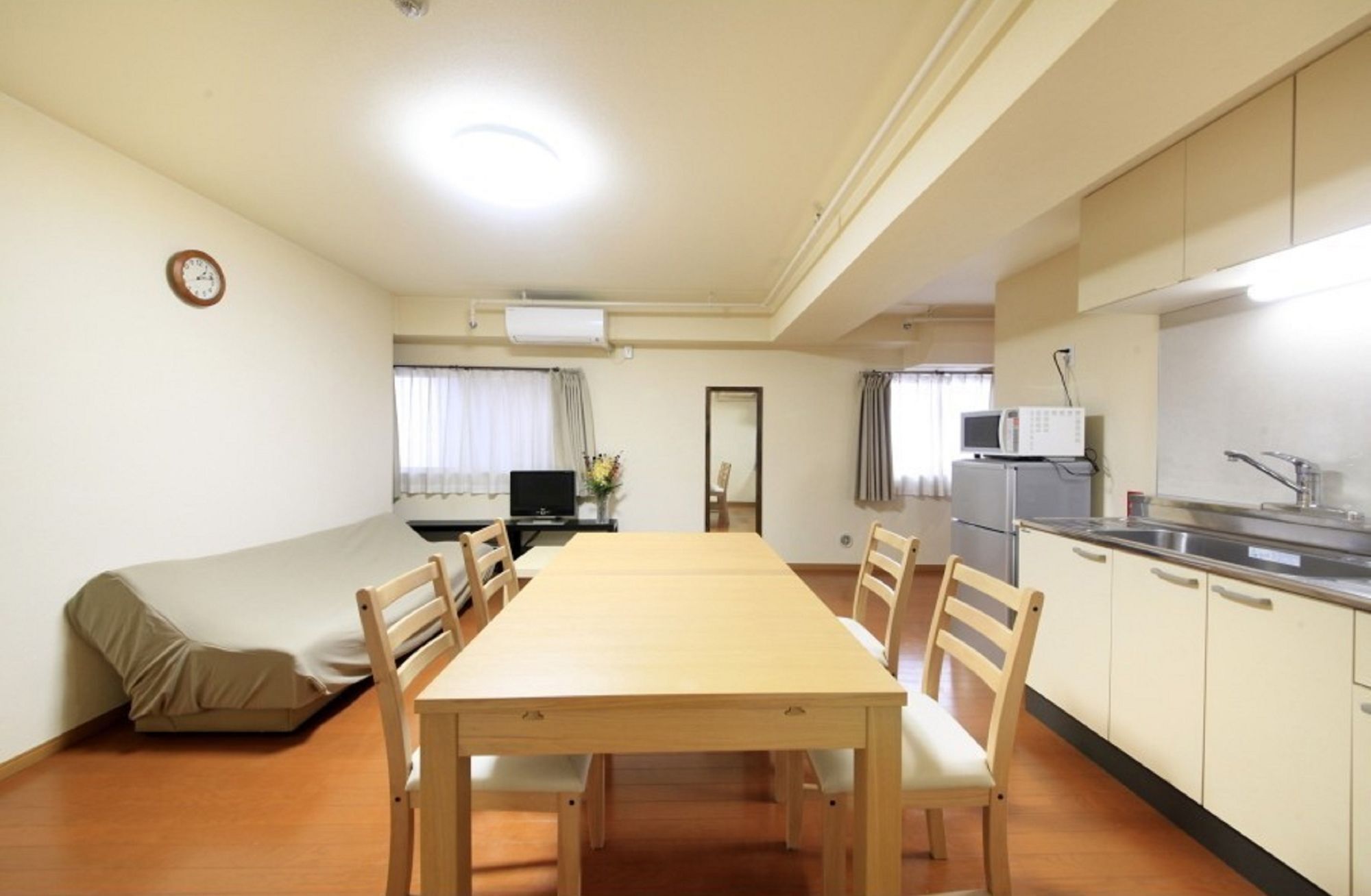 Shinjuku Urban Hotel Токіо Екстер'єр фото