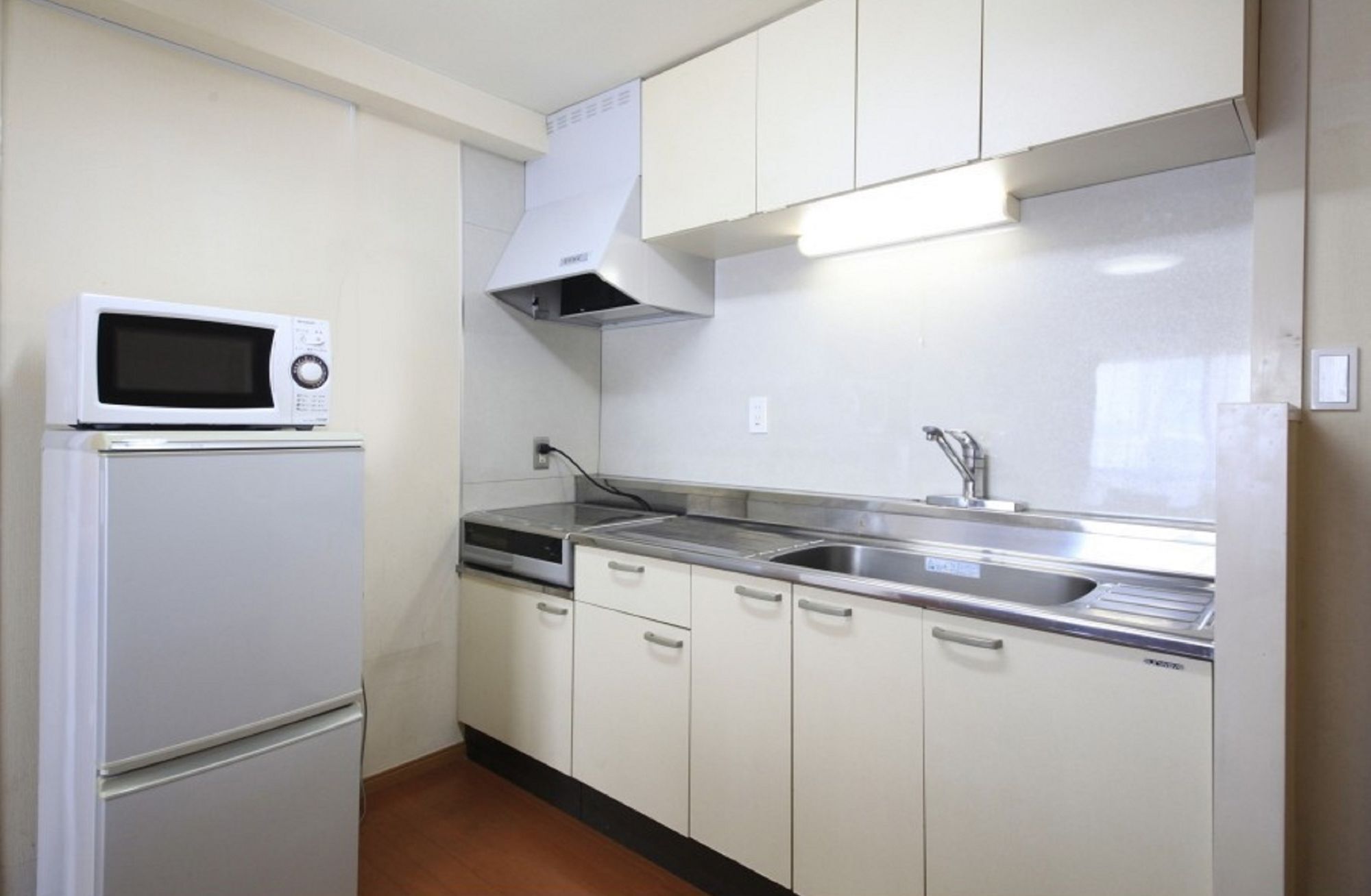 Shinjuku Urban Hotel Токіо Екстер'єр фото