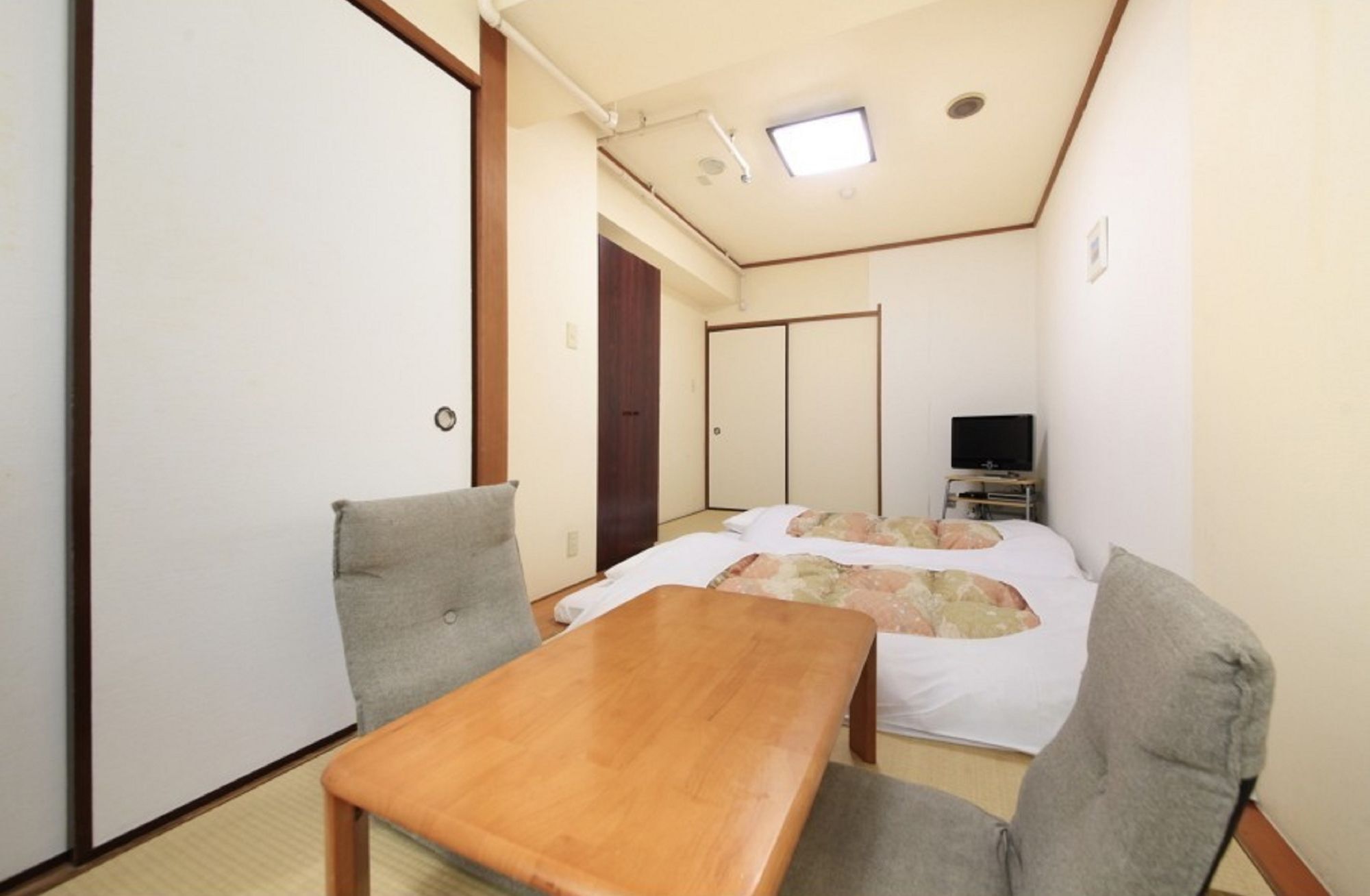 Shinjuku Urban Hotel Токіо Екстер'єр фото