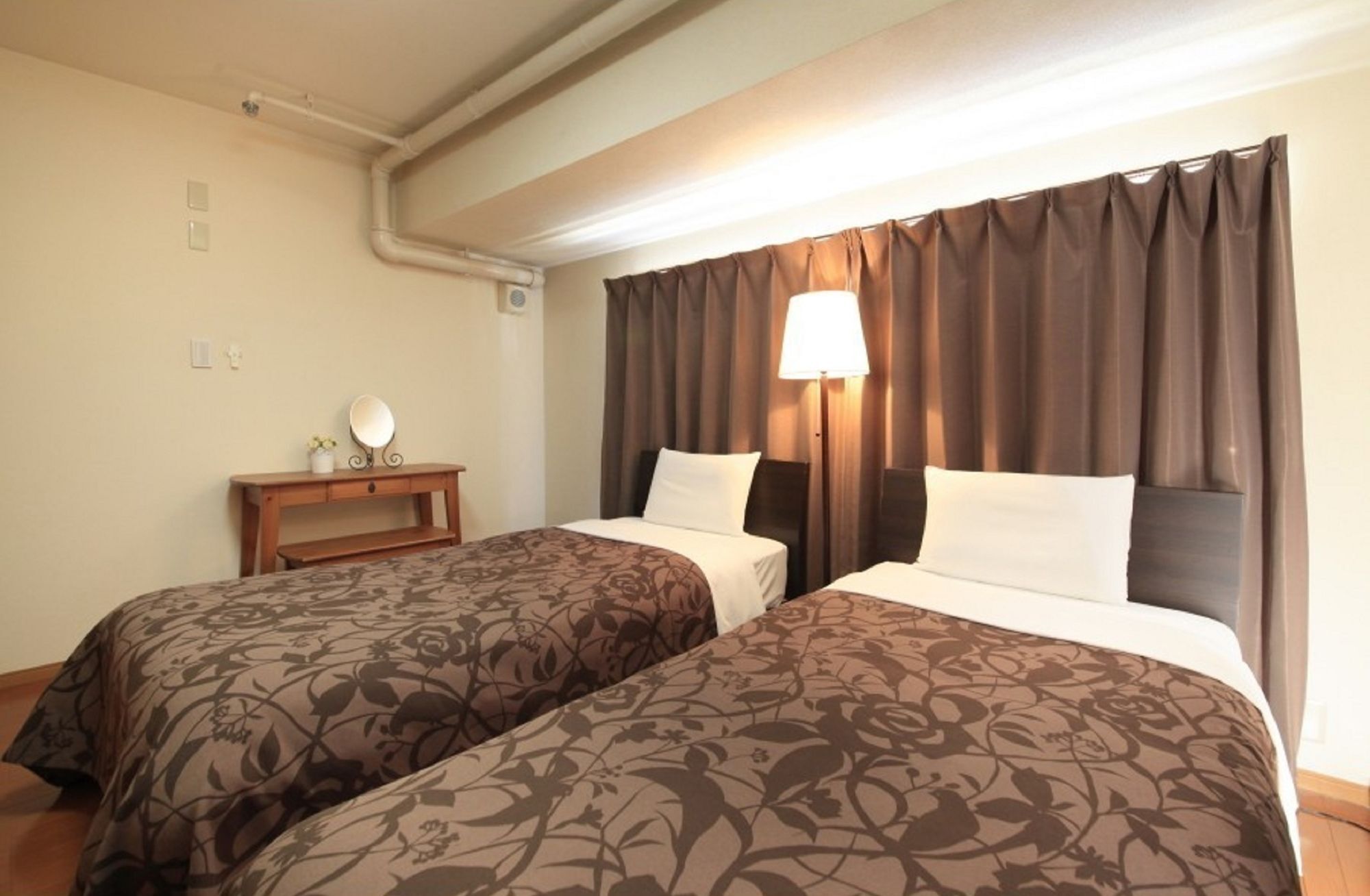 Shinjuku Urban Hotel Токіо Екстер'єр фото