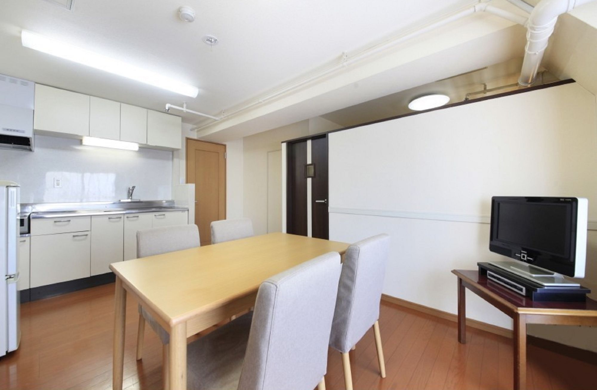 Shinjuku Urban Hotel Токіо Екстер'єр фото