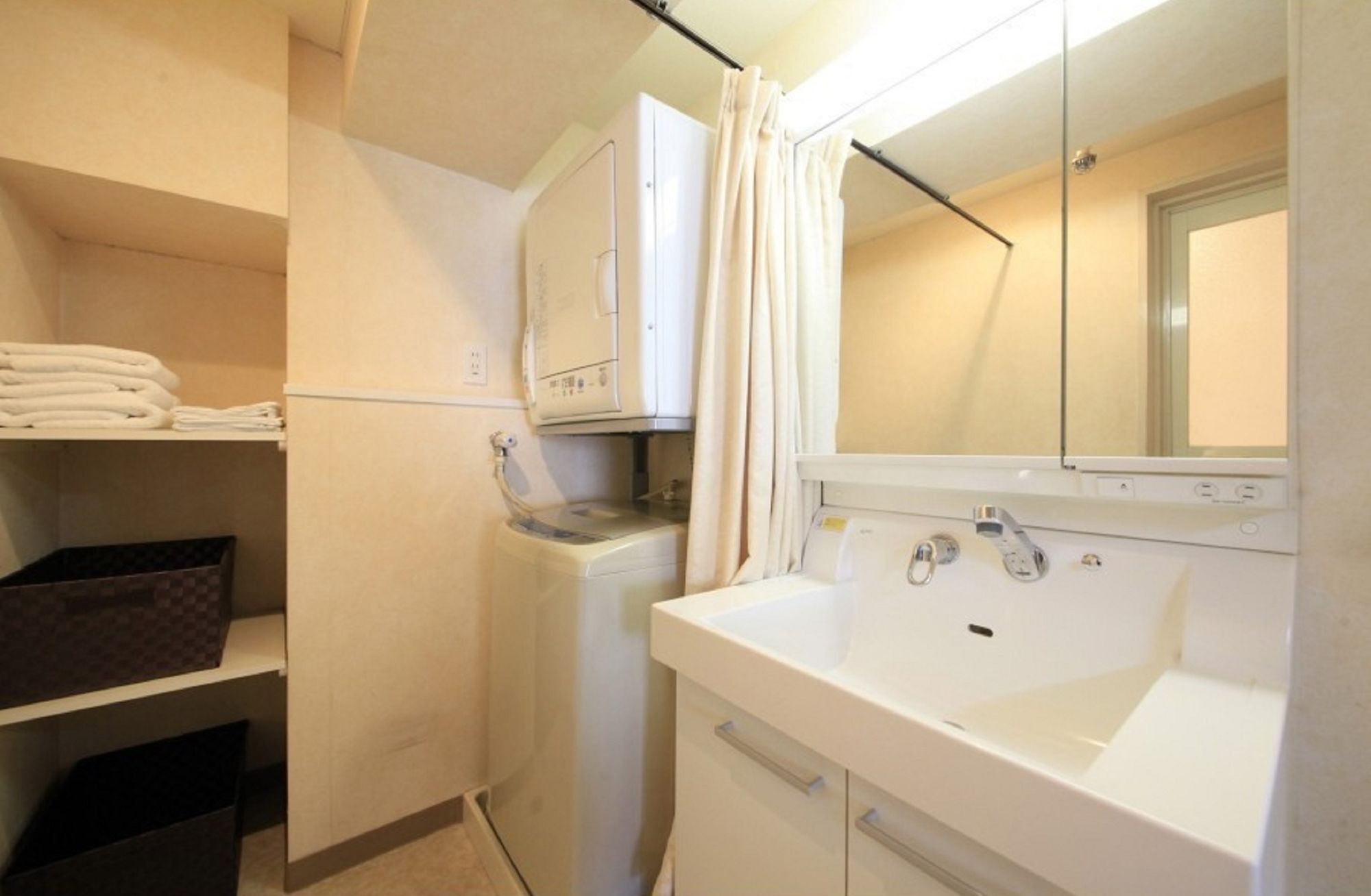 Shinjuku Urban Hotel Токіо Екстер'єр фото